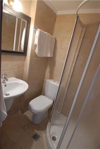 Fotis Rooms Skafidia Pokoj fotografie